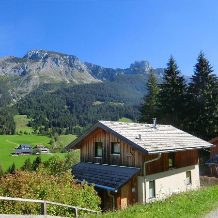 Cozy Chalet in Annaberg-Lungötz with Sauna Exterior foto