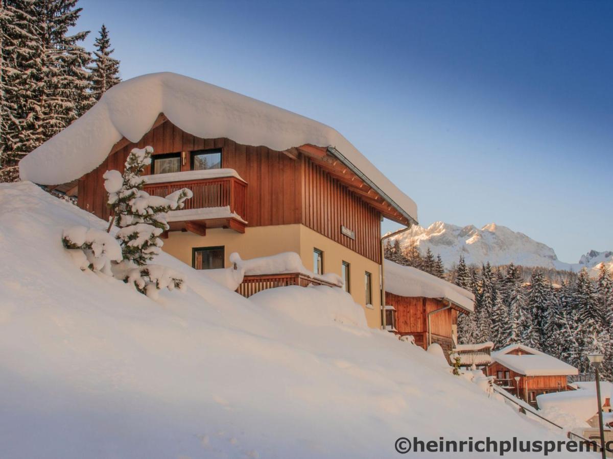 Cozy Chalet in Annaberg-Lungötz with Sauna Exterior foto